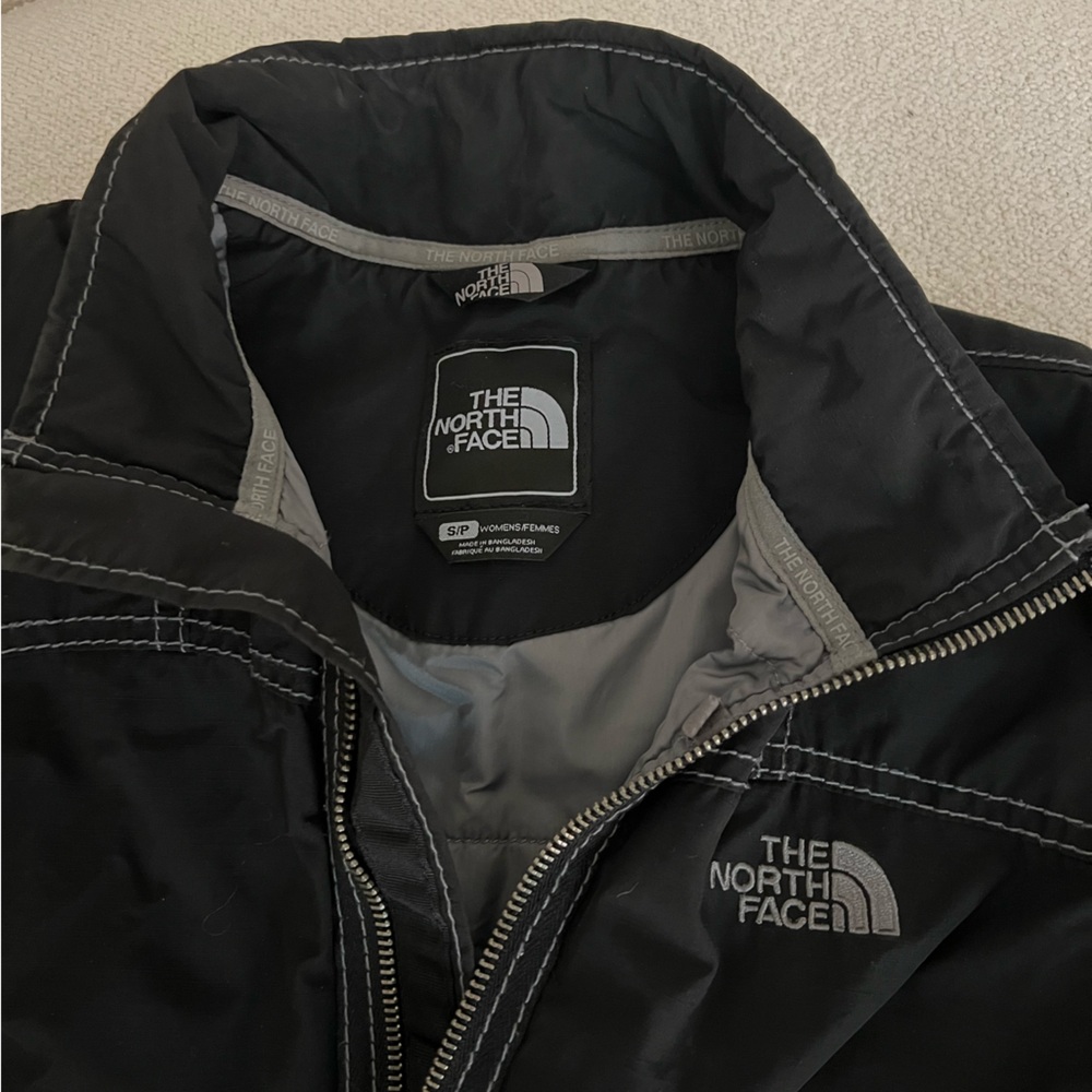 TNF Everyday Jacket - Picture 7 of 11